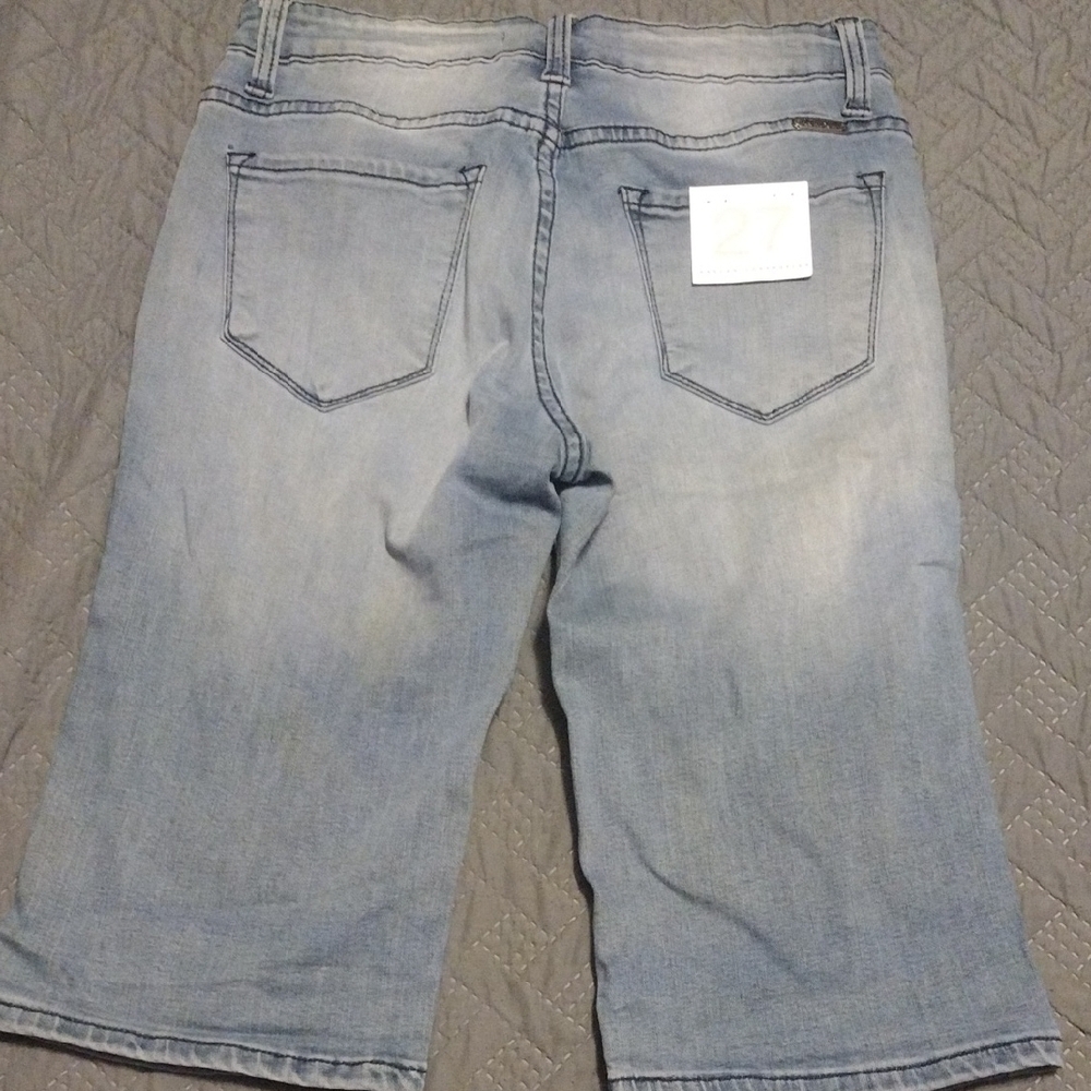 KanCan Blue Ankle Cropped Distressed Jeans​​ - Picture 6 of 7